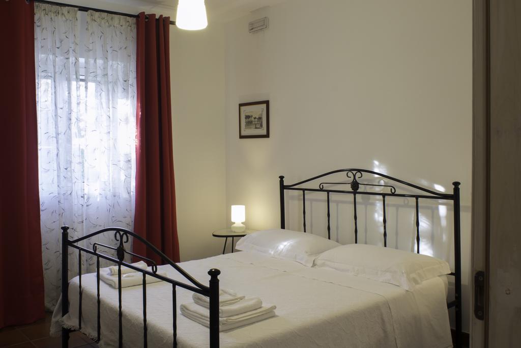 Villa Apollonia B&B Monopoli Oda fotoğraf